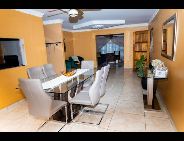 4 BEDROOM HOUSE FOR SALE IN VAN DYK PARK